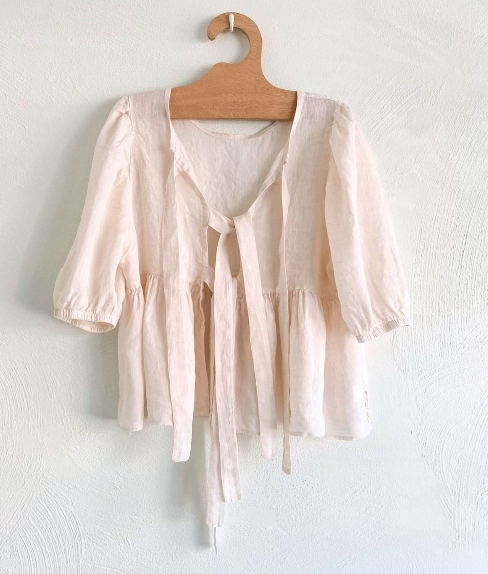 Polymorphic Blouse With Fluffy Sleeves