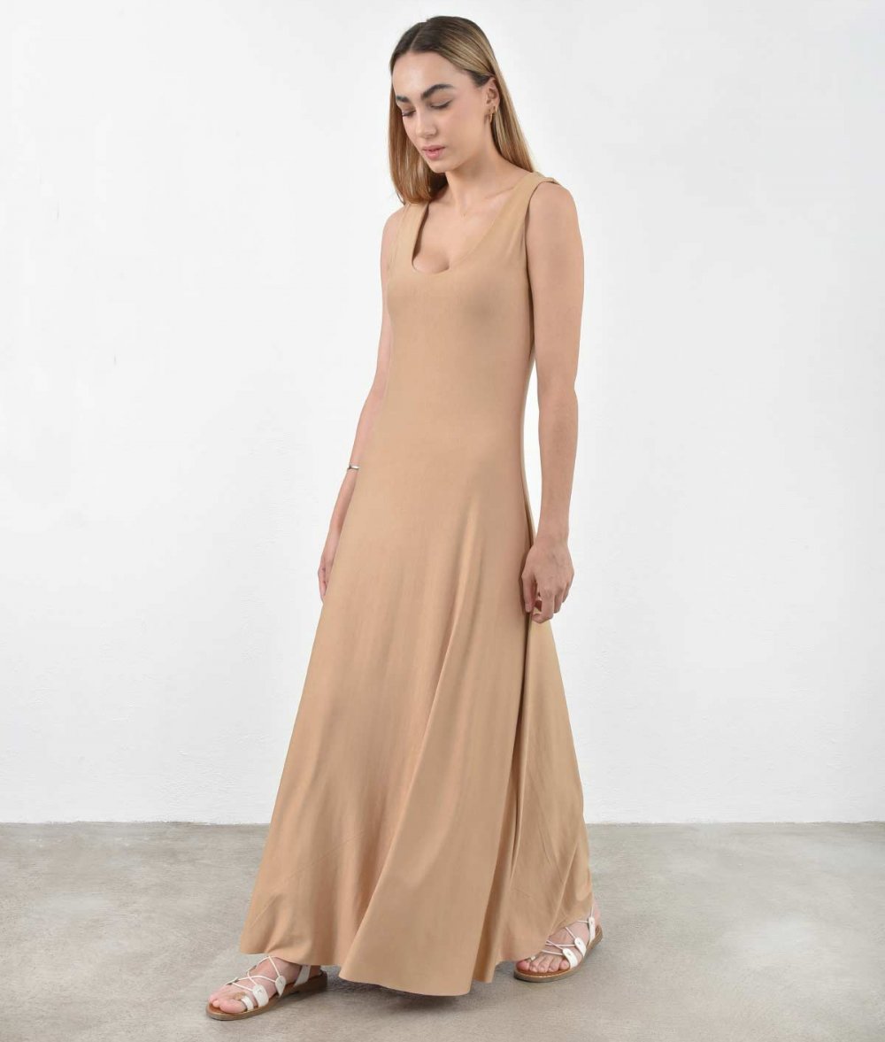 Maxi Dress With Back Opening