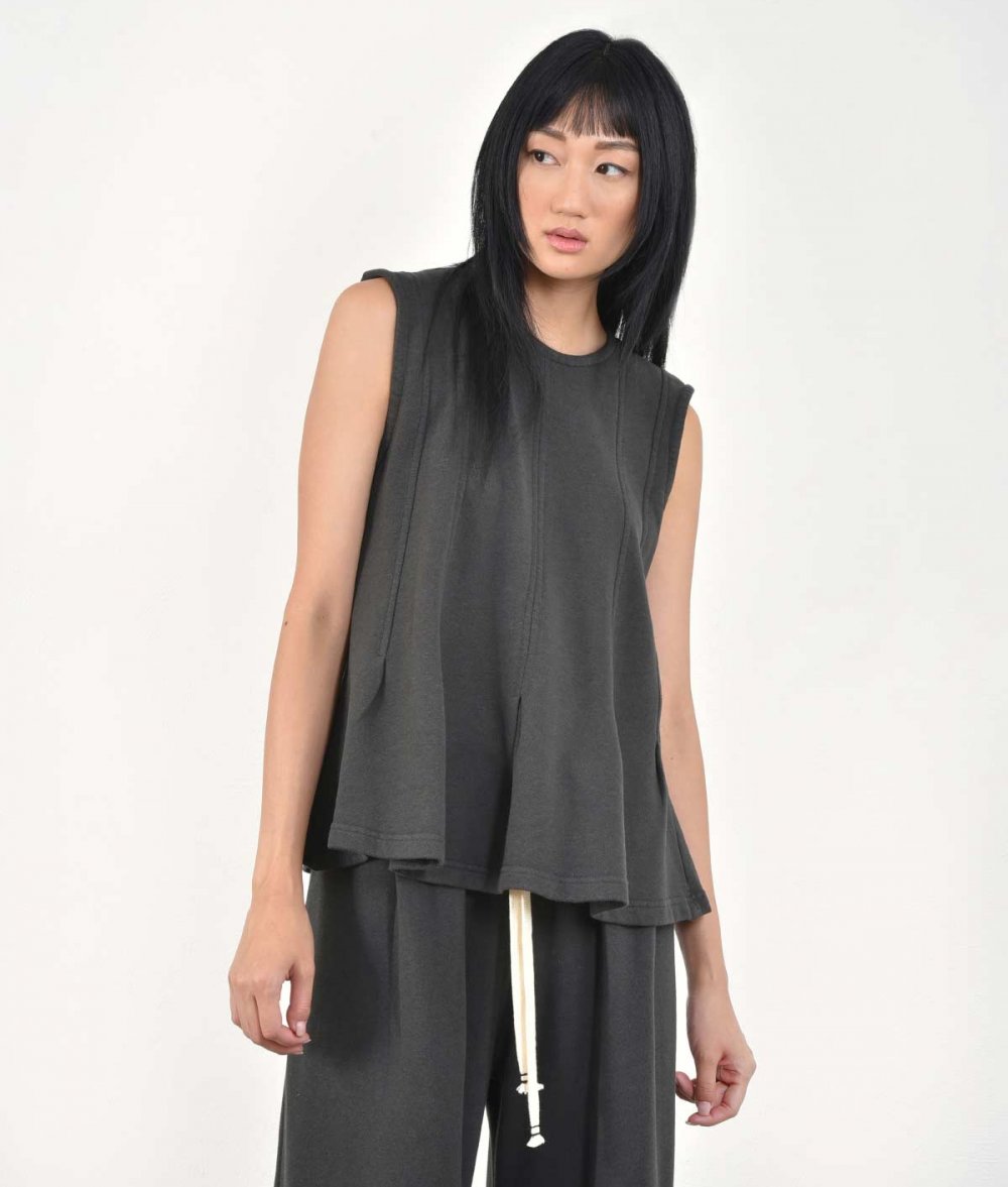 Sleeveless Blouse With Pleats